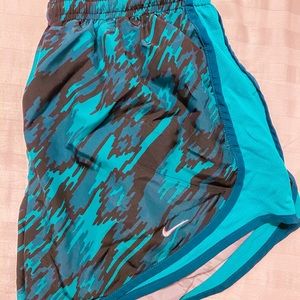 Nike Women’s Tempo Dri-Fit Running Shorts (Teal)